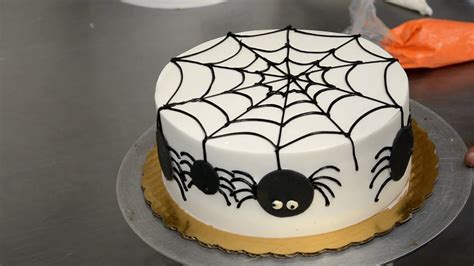 How To Decorate A Halloween Cake With Spider Web Youtube