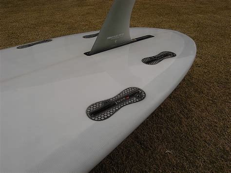 日曜日 長めのフィッシュでクルーズ 動くやや長め セミミッドレングス サーフボードクオリティーハードコア Quality Hardcore Distributions