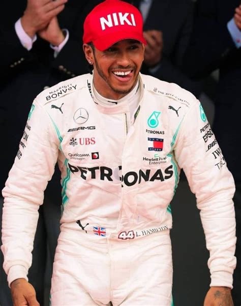 Pin De Assie22 Em Lewis Hamilton 2019 🌞