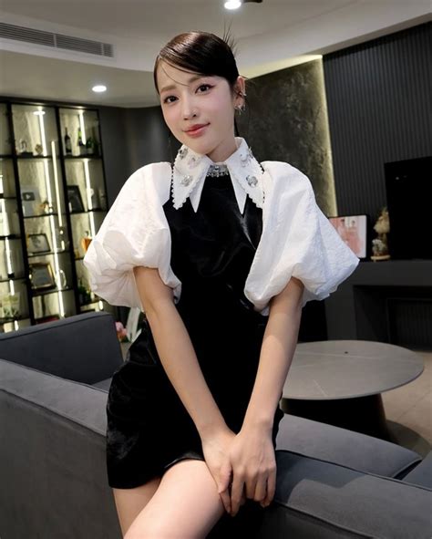 Hình ảnh Puka bikini sexy với body nóng bỏng đầy đặn