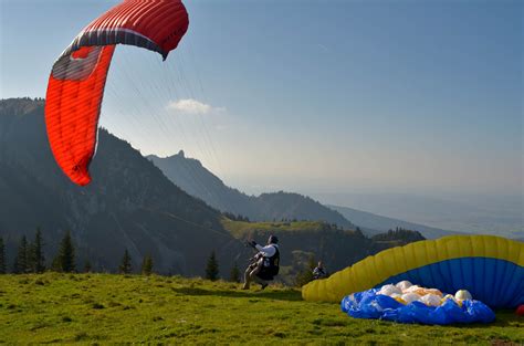 Paragliding launch guide: 6 things you should never do