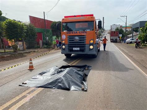 Homem Morre Ap S Ser Atropelado Por Caminh O Pp News Fb