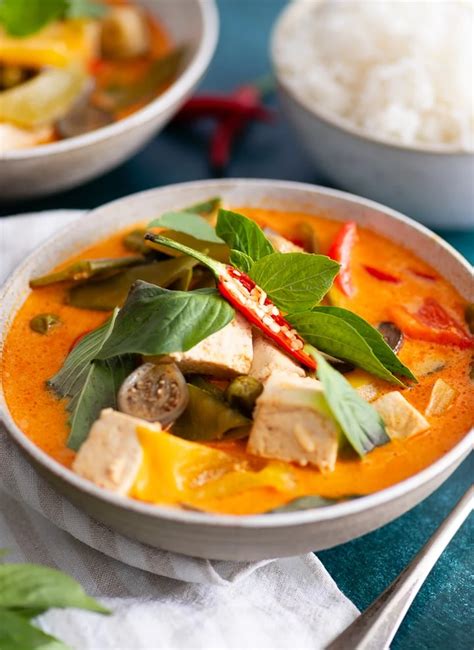 Vegetarisches Rotes Thai Curry