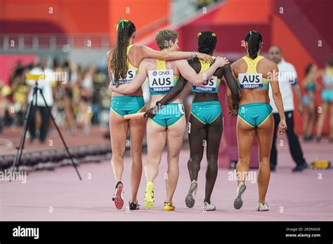 Australian Girl Team The X M Relay At The World Athletics