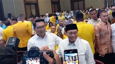 ridwan kamil mengaku  digaji sutiyoso  fauzi bowo  jadi