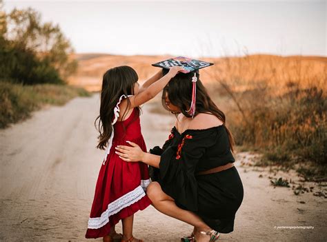 Mommy And Me Graduation Sessions Mommy And Me Couples Mommies