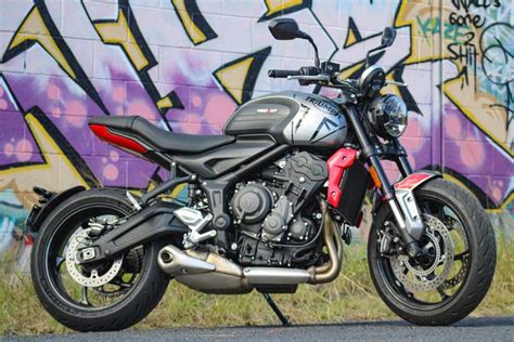 Triumph Trident Bike Review Exhaust Notes Australia