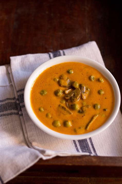 Mushroom Matar Recipe How To Make Mushroom Matar Makhani Recipe