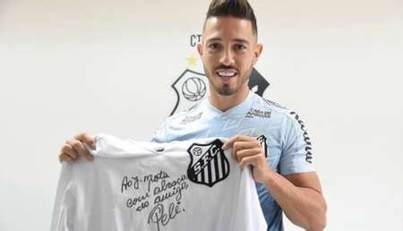 Santos Oficializa Sa Da De Jean Mota Para O Inter Miami Mar Lia Not Cia