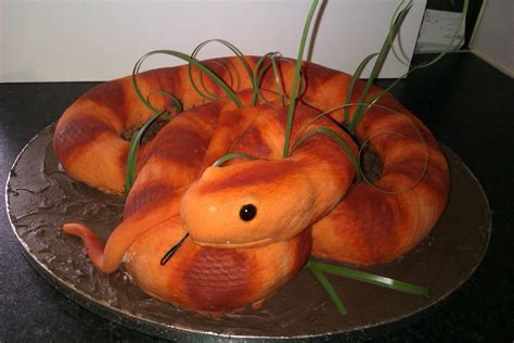 Snake Cake