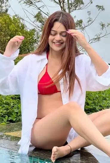 Vaishnavi Rao Super Hot Bikini Pics And Photos