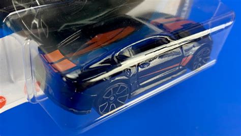 Машинка Базова Hot Wheels 18 Camaro SS Dream Garage 1 64 HTB50 Black купити в інтернет