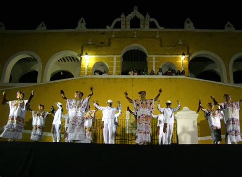 Universo Artístico de México Patrimonio Cultural de la Península de