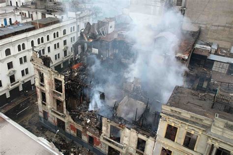 Incendio En Plaza San Martín Así Quedó El Edificio Siniestrado Durante Protestas De La ‘toma De