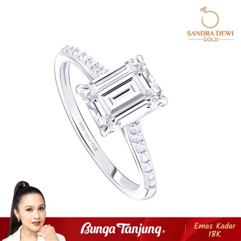 Promo Cincin Baguette Luxe Sandra Dewi Emas K Bunga Tanjung