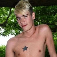 Blindfolded And Tied Up Slave Sucked By Mature Old Pervert Gay Nude Porn Feat Rhys Casey