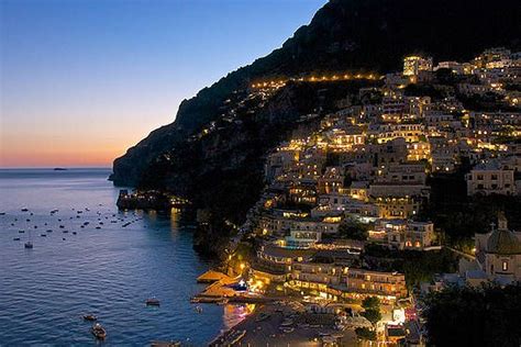 Amalfi Coast nightlife | Viagens, Amalfitana, Viagem