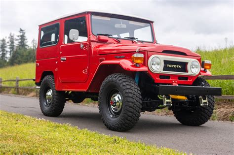 1975 Toyota Land Cruiser Fj40 For Sale On Bat Auctions Sold For