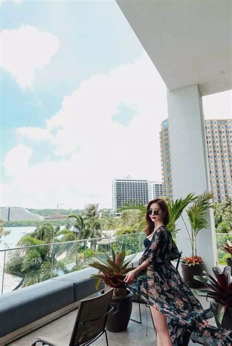 Mỹ nhân đẹp nhất mạng xã hội Hàn Quốc gây sốt với loạt ảnh bikini nóng bỏng