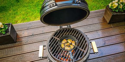 What is a Kamado Smoker? | Ultimate Home Comfort