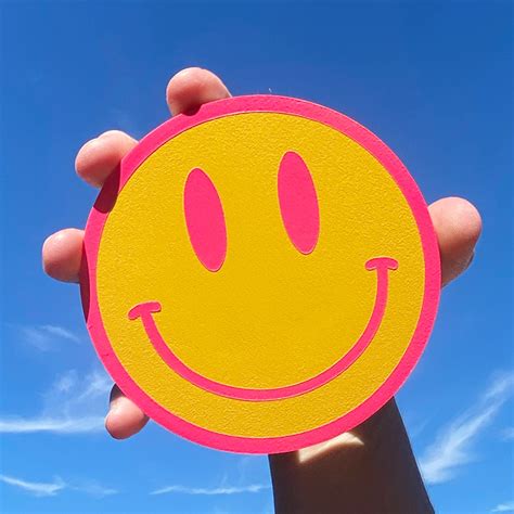 SMILEY FACE. PINK AND YELLOW – SHOW PONY