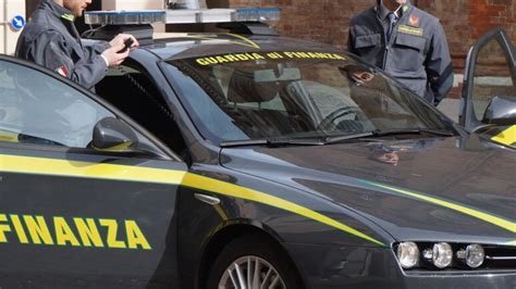 Usura Ed Estorsione Aggravata Tre Arresti A Reggio Emilia In Carcere