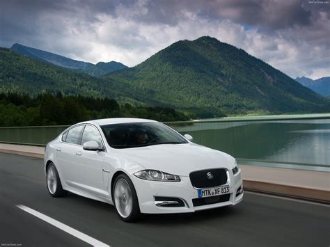 Jaguar XF (2012)