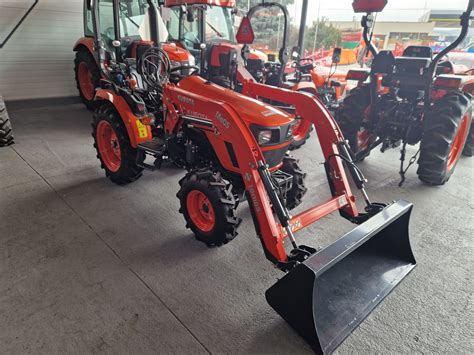 KUBOTA EK1261 s nakladačom Me05 set Agro Billy s r o