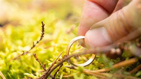 Florida Couple Finds Lost Wedding Ring After Hurricane Woman S World