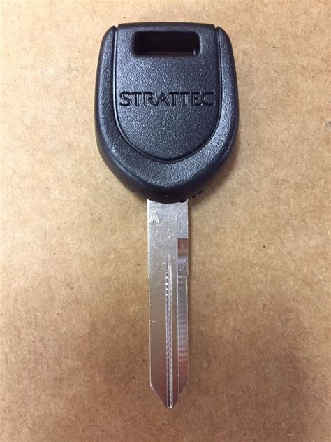 Oem Genuine Strattec Mitsubishi Transponder Chip Key Mn