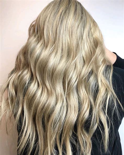 18 Flattering Beige Blonde Hair Color Ideas For Every Skin Tone