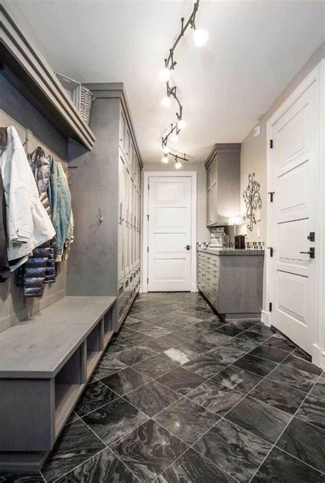 35 Fantastic Mudroom Ideas Photos Home Stratosphere