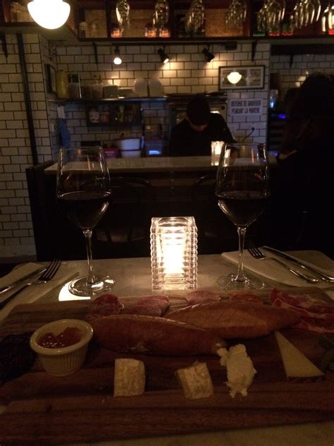 Vanguard Wine Bar Wine Bars 1372 1st Ave Upper East Side New York