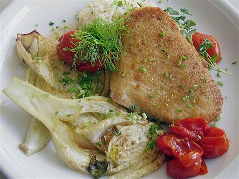 Putenschnitzel Mit Schmortomaten Und Gebratenem Fenchel Von Schrat