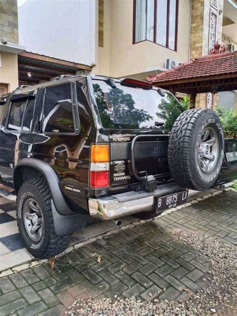 Over Fender Mobil Nissan Terrano Model ORI Hitam Doff Lazada Indonesia