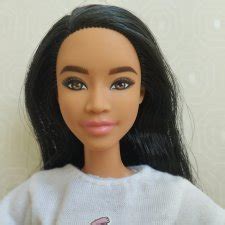 Игровая кукла - Барби Фэшионистас 199 на теле йоги купить в Шопике ...
