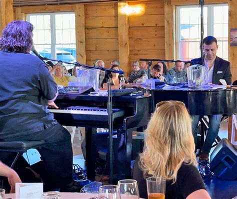 Dueling Pianos In Potsdam Raises 15 000 For Hospice North Country Now