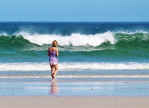 Depilacja okolic bikini która metoda jest najlepsza Mamopracuj