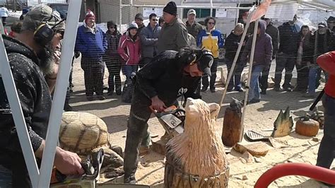 Speed Carving 4 Ridgway Chainsaw Carvers Rendezvous 2014 Youtube