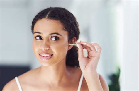 Blackheads in Ear? Here’s How to Get Rid of Them Fast