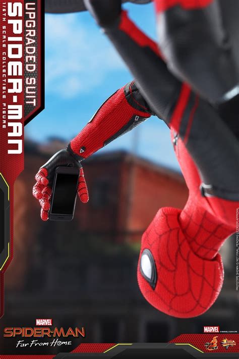 Hot Toys revela colecionável o novo traje do Homem Aranha GeekZilla