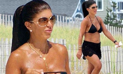 Teresa Giudice Shows Off Bikini Body During Vacation At Jersey Shore