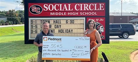 Piedmont Walton Gives $1,500 Sponsorships to Local High School Athletic Programs