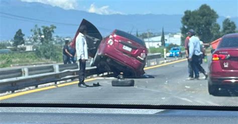 Video Conductor Se Salva De Milagro De Caer De Puente Vehicular En