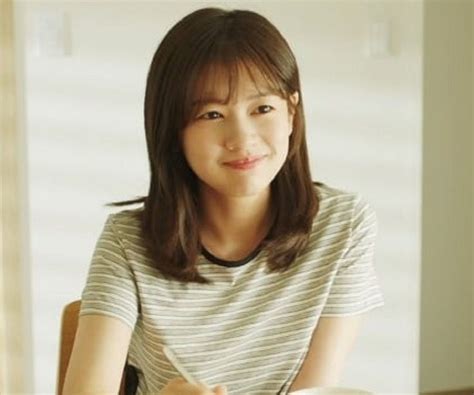 Jung So-min Biography - Facts, Childhood, Family Life of S Korean Actress