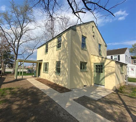 home for sale greendale wi 4