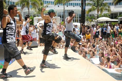 Iheartradio Pool Party At Fontainebleau World Red Eye World Red Eye