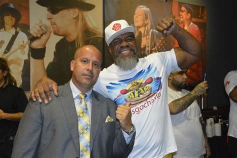 Photos: Shannon Briggs, Fres Oquendo - Face To Face at Presser - Boxing ...