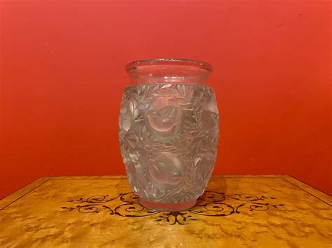 Proantic Bagatelle Vase Lalique