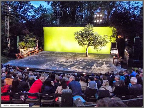 London Daily Photo: Magic in the Open Air (Theatre)